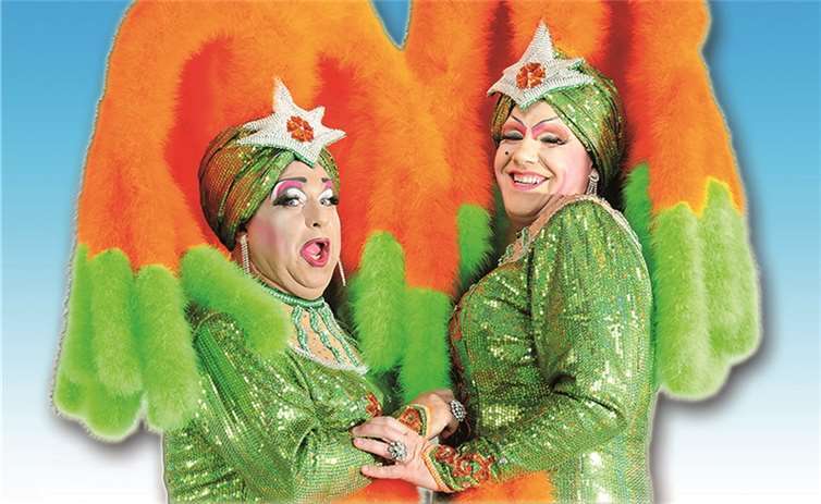 „Ham & Egg“ begeistern immer wieder mit ihren ausgefallenen Kostümen. privat