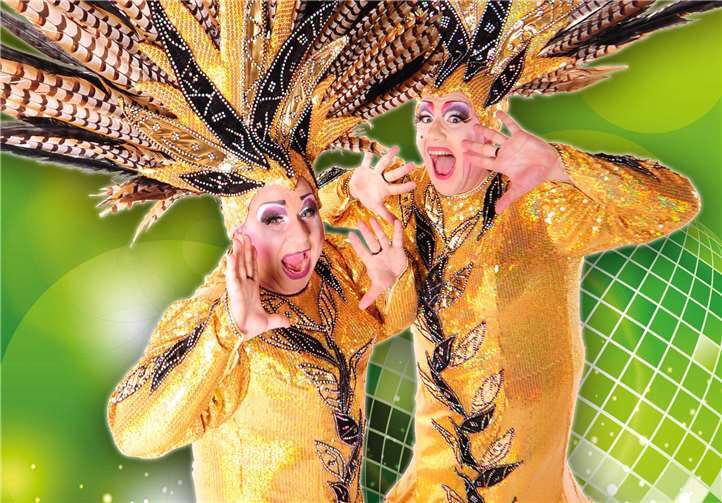 Ham & Egg präsentieren mit ihrer neuen Show „Aus Spaß verkleidet“ noch nie dagewesene Kostüme. Foto: privat