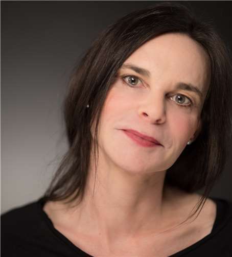 Hannah Corvey liest in Treis-Karden. Foto: Privat