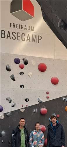 Hannah Hattenbach (m.) freut sich über einen Bouldertrainingsort in ihrer Heimat.  Foto: privat