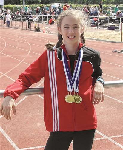 Hannah Kray war beim Kölner Sportfest nicht zu schlagen. Hannah Kray kann stolz auf ihre Leistung sein.privat