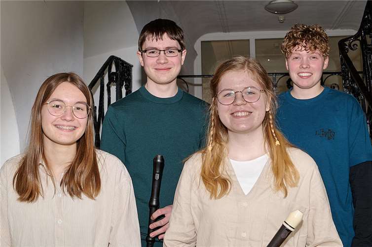 Hannah Mertens, Justus Steinmetzler, Frida Krowke und Luca Dörle (von links) qualifizierten sich zum Landeswettbewerb in Mainz. Foto: privat