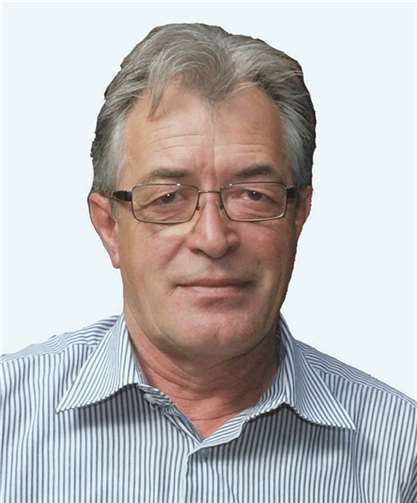 Hans Astor unterhält sein Publikum mit atemberaubender Lektüre. privat