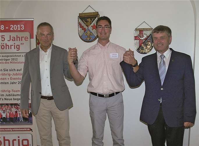 Hans-Peter Röhrig (r.) gibt die alleinige Geschäftsführung an seinen Sohn Volker ab, denn auch Bruder Helmut Röhrig (l.) geht demnächst in den Ruhestand.  TE