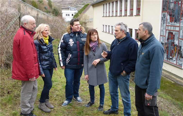 Hans Ramscheid, Alexandra Dötsch, Marco Weinand, Monika Mattern, Bernhard Merkenich und Martin Dötsch diskutierten vor Ort erste Umsetzungsvorschläge Foto: privat