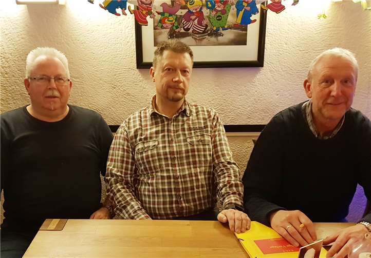Hans-Willi Jungbluth, Mike Nawratil und Olaf Wulf wollen für Oedingen in den Remagener Stadtrat. es fehlt: Detlef Schmitt.Foto: Dieter Holstein