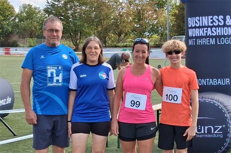 Harald, Heike, Julia und Ole beim Lauf in Weitersburg.