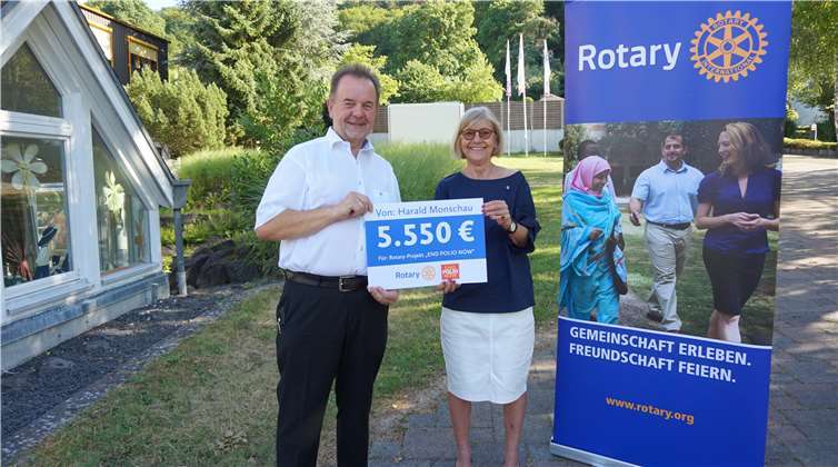 Harald Monschau und Annegret Stegers, Präsidentin des Rotary Club Remagen-Sinzig.Foto: ROB