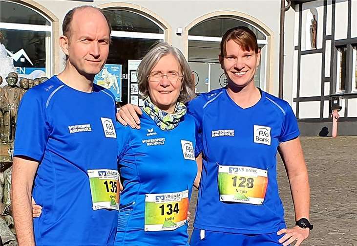 Harald und Lydia Justen mit Nicole Frantzen in Linz v. l.