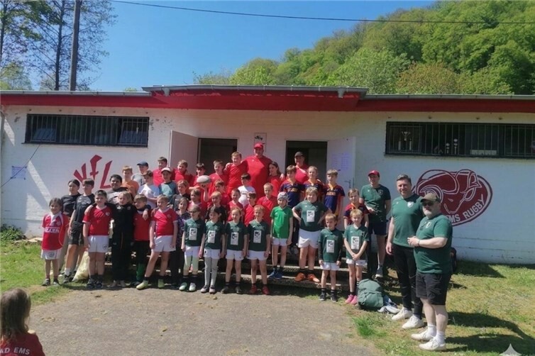 Hart, aber fair - Die Rugby-Familie RLP feiert einen perfekten Turniertag auf der Wiesbach.