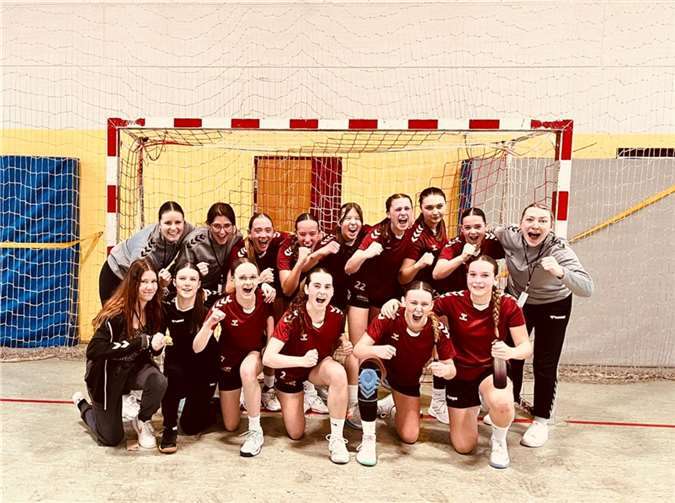 Hartes Training zahlt sich aus: die weibliche C-Jugend der JSG Welling/Bassenheim.  Quelle: JSG Welling/Bassenheim