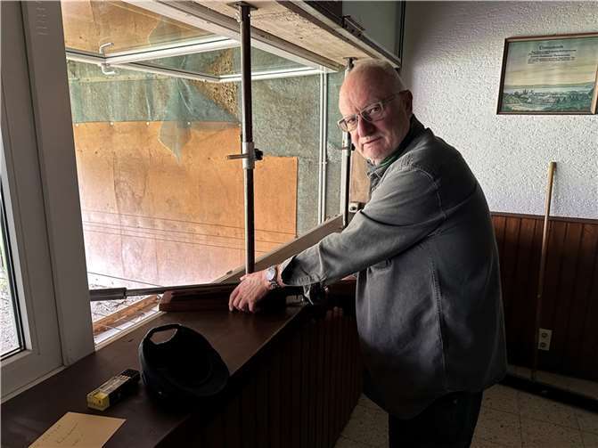 Hartmut Steinwedel, Brudermeister der St. Hubertus Schützenbruderschaft Niedermendig, hofft mit seinen Schützenbrüdern und -schwestern auf viele Interessierte.  Foto: VG-Verwaltung Mendig/Stefan Pauly