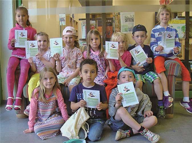 Hat Spaß gemacht - die Kinder des Villiper Familienzentrums mit ihren Bibfit-Urkunden. C. Homeyer