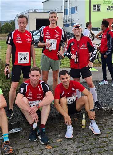 Hatten Spaß nach den 10.000 m in Föhren – v.l. I.Baumgart – M. Berke – V. Penner – D. Krämer und M. Schmitt.Fotos: privat