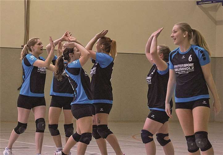 Hatten allen Grund zur Freude - die Volleyball-Damen aus Burgbrohl. privat