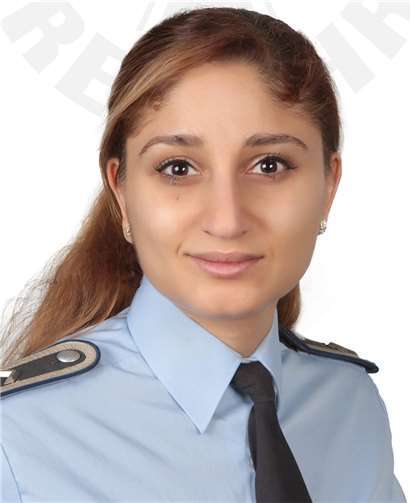 Hauptfeldwebel Hülya Süzen vom Zentrum Innere Führung in Koblenz referiert.  Lucia Hadzegova