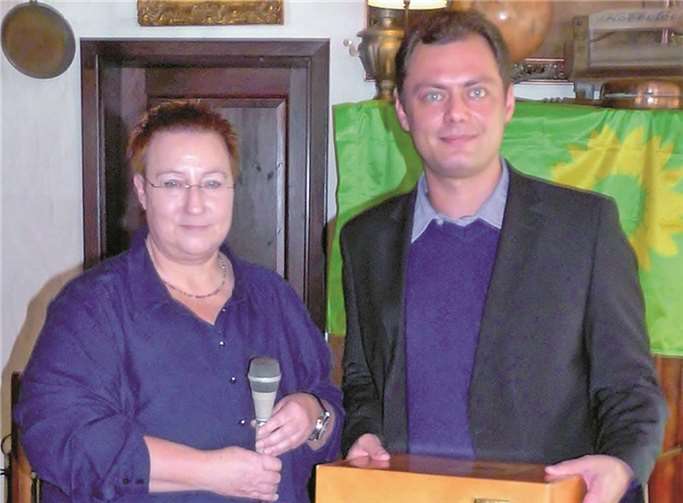 Hauptredner Daniel Köbler mit der Kreisvorstandssprecherin Ingrid Bäumler. privat