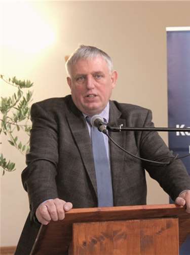 Hauptredner Karl-Josef Laumann, Staatssekretär im Bundesgesundheitsministerium und zugleich Bundesvorsitzender der Christlich Demokratischen Arbeitnehmerschaft CDA.