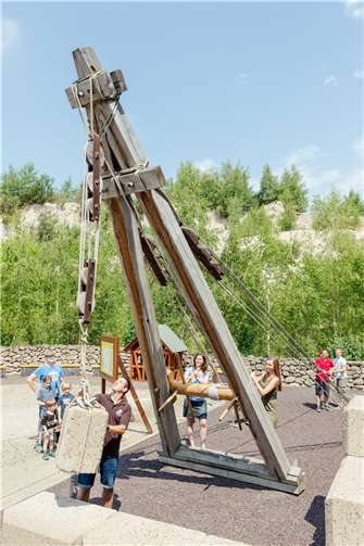 Hebekran in der Antiken Technikwelt.  Foto: S. Zimpfer