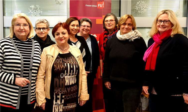 Hedi Thelen (v.l.), Brigitte Steck, Dorothee Geishecker, Jessica Bühler, Antje Dieser, Helma Göbel, Ute Stuhlträger-Fatehpour (stv. Fraktionsvorsitzende der CDU Bendorf) und Monika Ramscheid (Vorsitzende der FU Bendorf). Foto: privat
