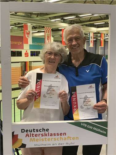 Heide Croll und Dieter Prax, Dritte der DM im Mixed O 75  Fotos: privat