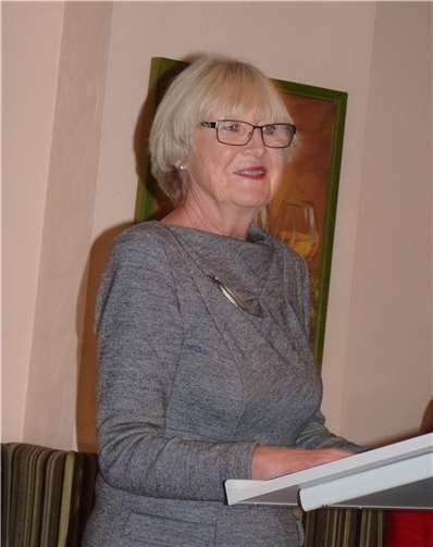 Heidi Wiens berichtete von Ludwigs „Kochkünsten“.