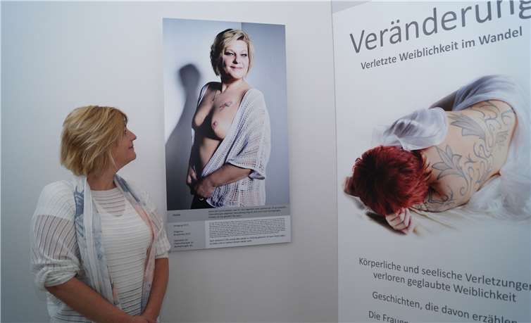 Heike Kieback hat sich fotografieren lassen und dabei ihr Selbstbewusstsein wiedergewonnen. privat