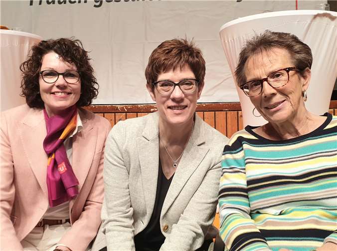 Heike Resch, Annegret Kramp-Karrenbauer, Ingeborg Heuser. Foto: privat