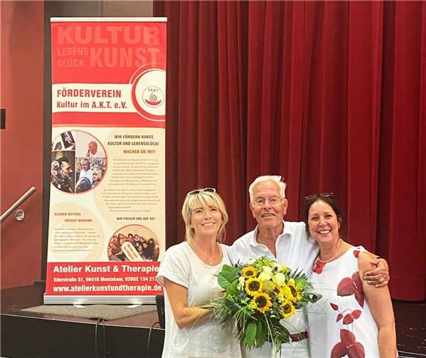 Heike Schönborn, Dr. Mathias Jung und Afra Drüner. Foto: privat