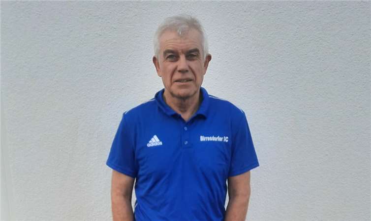 Heinz Schöneck verstärkt die Fußball-AG des BSC.