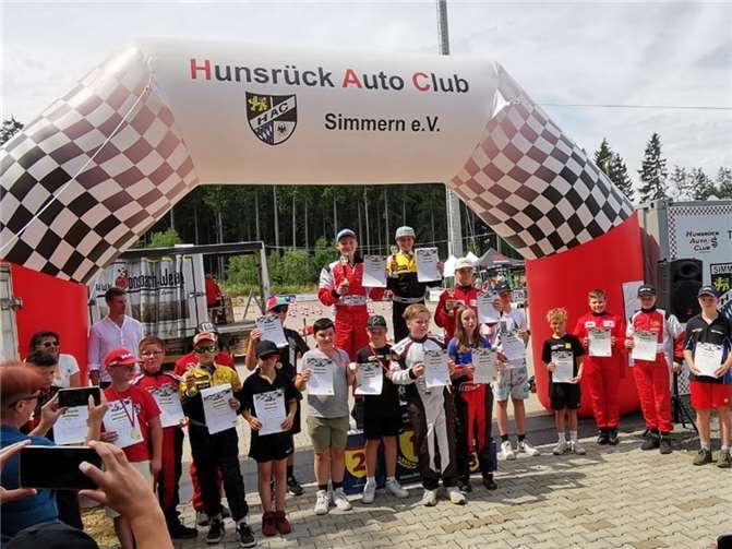 Heiße Wettkämpfe: Letzter Vorlauf zur Kart Slalom Meisterschaft im HAC Simmern. Quelle: MSC Adenau