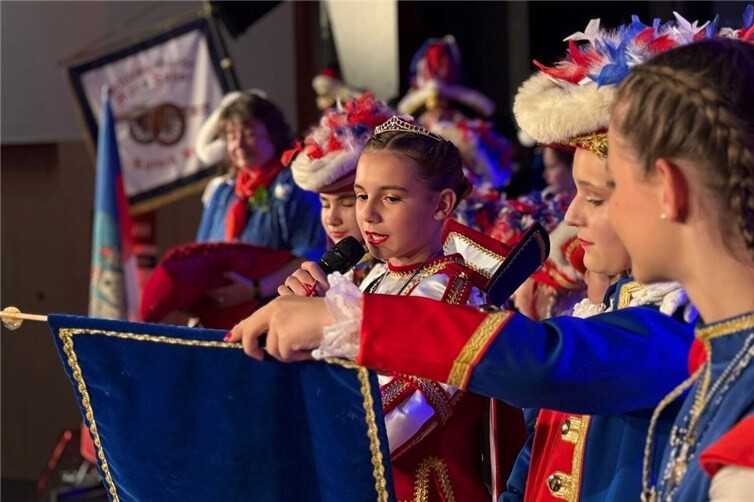 Helena die I. bei ihrer Rede zur Sessionseröffnung.