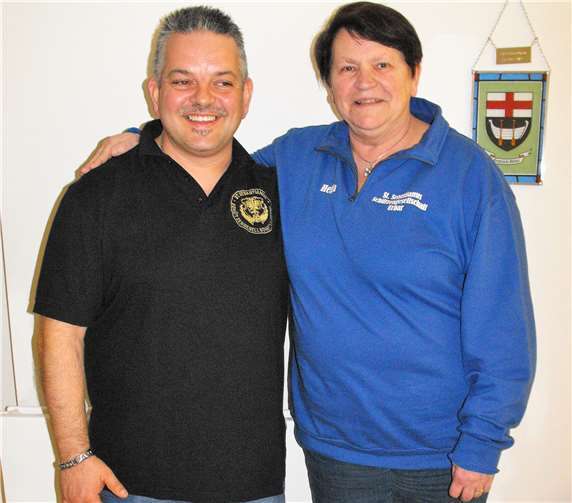 Helga Schneider dankt als stellv. Vorsitzende ab, Volker Ritschdorff übernimmt nun dieses Amt.privat