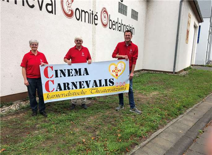 Helmut Hohl Eva Bonn und Markus Krapf präsentierten am CCO-Vereinsheim das neue Veranstaltungsformat des CCO die karnevalistische Theatersitzung „Cinema Carnevalis“. Foto: CCO