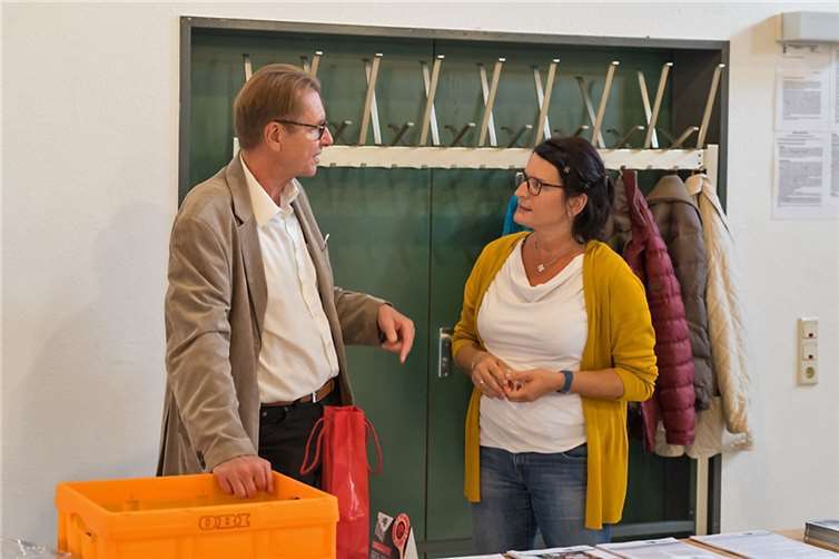 Helmut Schwarzmann aus Heimerzheim mit Susanne Fischer.