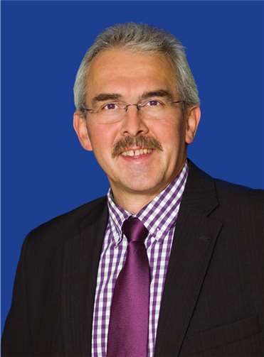 Helmut Strang, Baufinanzierungsberater. privat