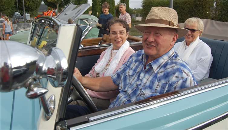 Hennes Geishecker aus Polch hatte Schwester Helga (auf dem Rücksitz) und Rita Ketter als Navigator dabei.Fotos: SK