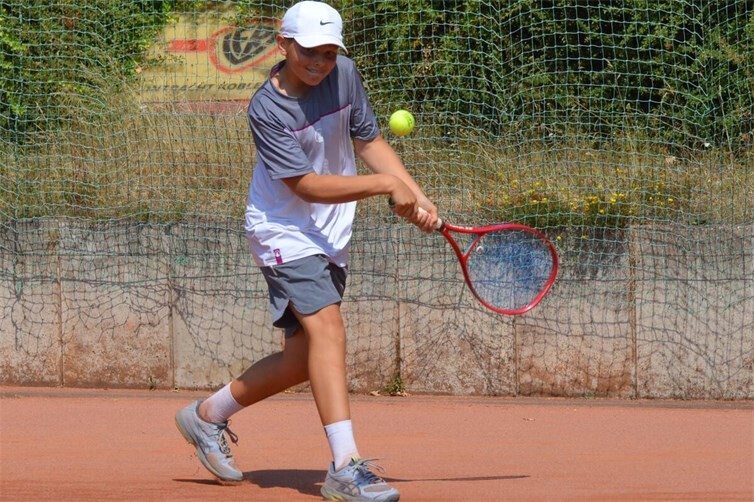 Rheinland-Meisterschaften der Jugend im Tennis in Koblenz mit 137 Teilnehmern