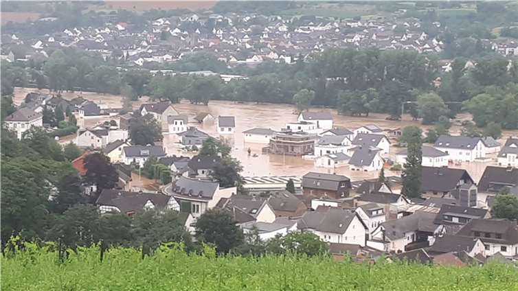 Heppingen am Morgen nach der Flut. Foto: Klaus Kniel