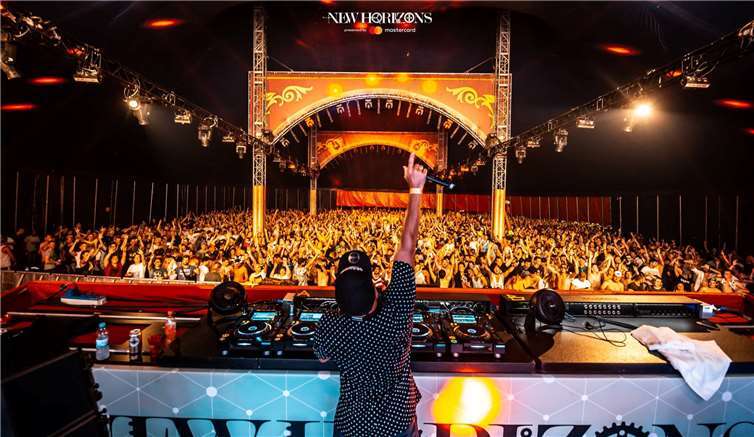 Herausragende DJs werden auch dieses Jahr die Massen in Ekstase versetzen. 