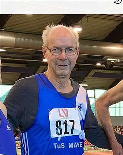 Herbert Brück – zwei Mal schnell / weit über 60 m und Weitsprung in der Düsseldorfer Halle.