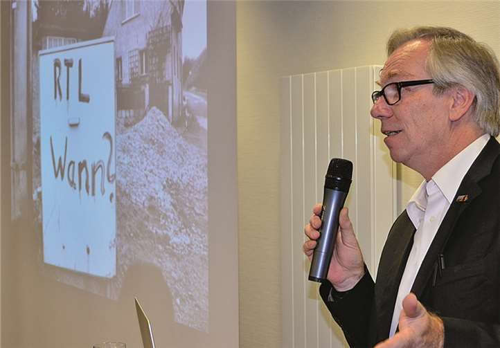 Herbert Piel schilderte persönliche Erlebnisse rund um die Entstehung seiner Fotografien.