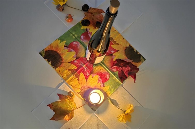 Herbstliche Tischdeko passend zum Patronatsfest St. Lukas.