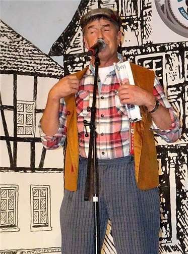 Hermann Josef Rheindorf als „ne Schwadlappe“ konnte sich über viel Applaus freuen.