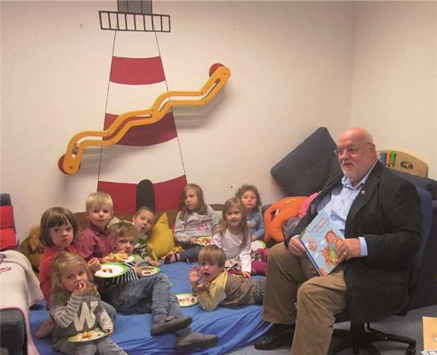 Herr Klöckner las „7 grummelige Grömmels“ vor.privat