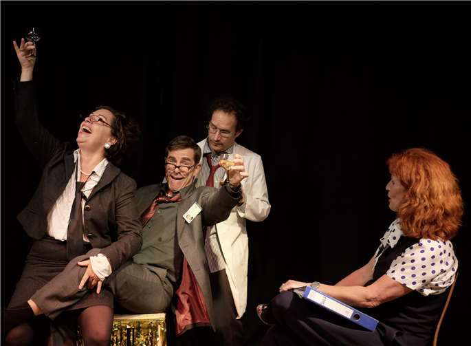 Herr Müller, Herr Welte und Frau Drops werden Glees ordentlich unter die Lupe nehmen.Stephan Morgenstern