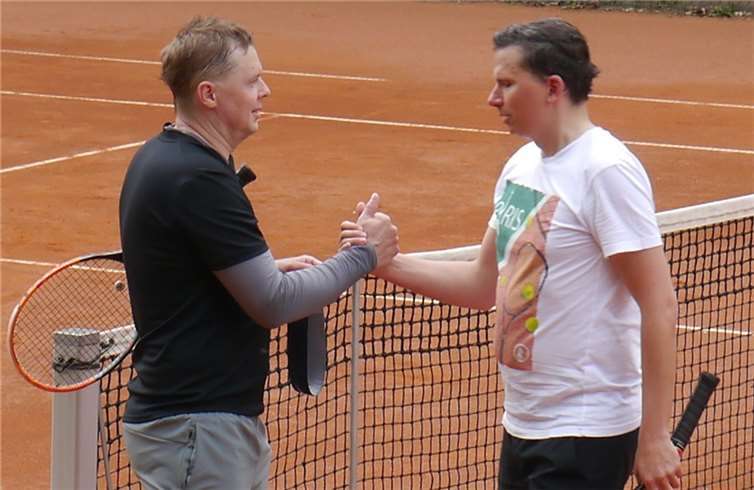 Herren 40 Finalisten: „Shake Hands“ von Sergej Melenberg und Sascha Grünewald.