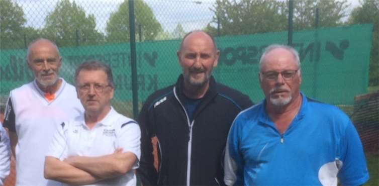 Herren 60 II nach ihrem 12:2-Sieg gegen Höhr-Grenzhausen. privat