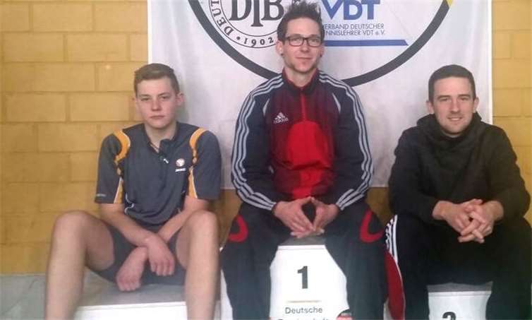 Herren B-Klasse v.l.n.r. Emil Müller, Julian Müller, Andrê Seliger vom TC Steimel.  privat