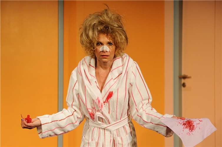 Herrlich komisch: Heike Kloss in der Hauptrolle.